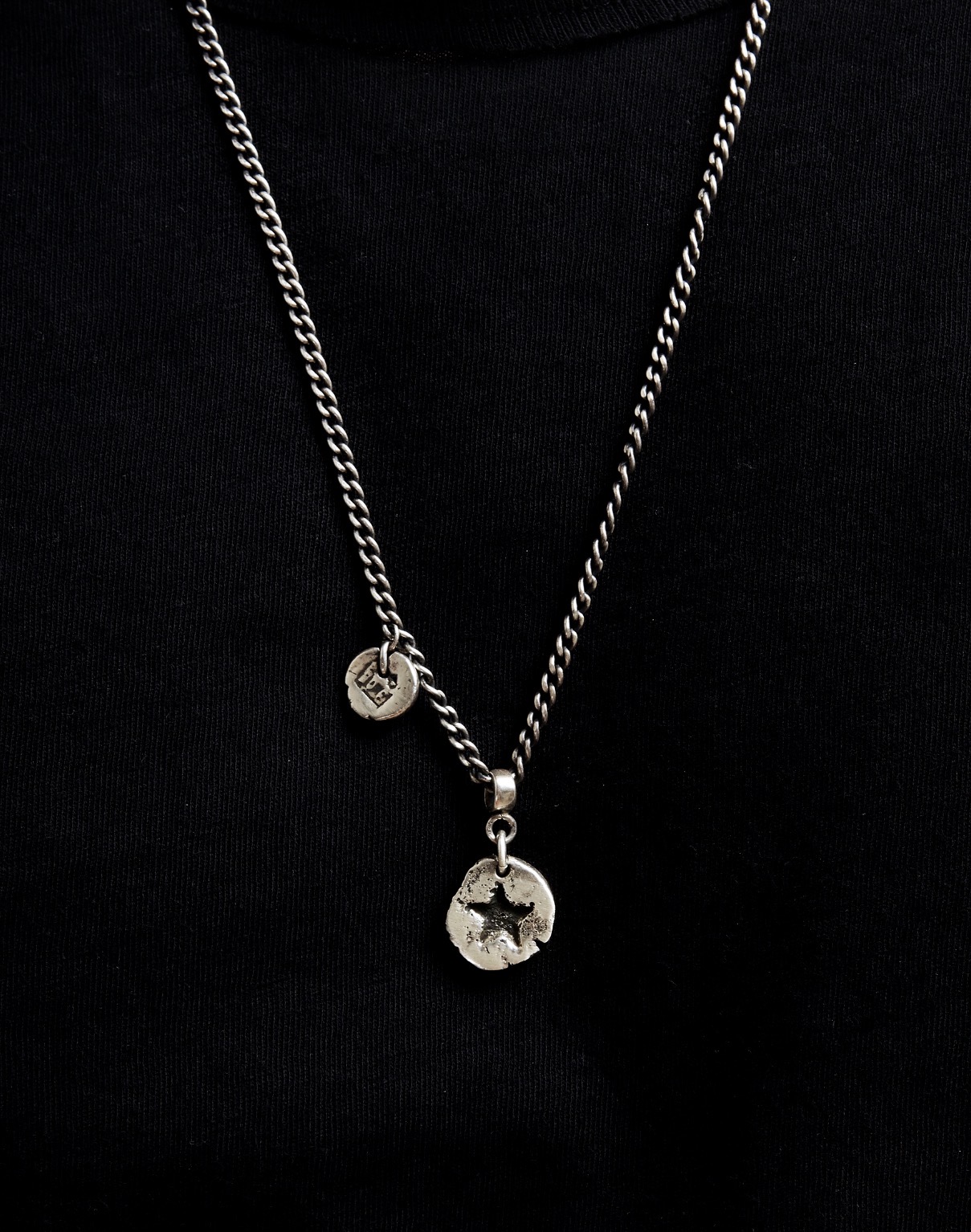 Silver star pendant necklace